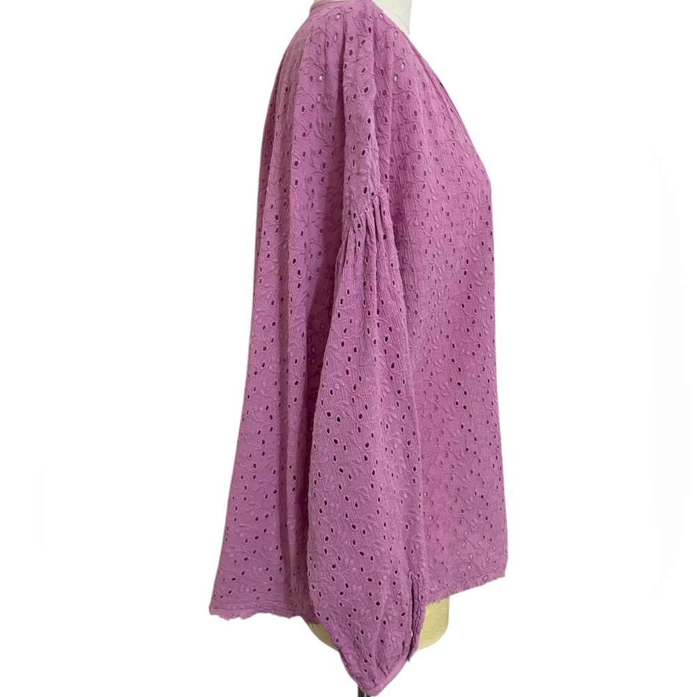 FREE PEOPLE Orchid Maddison Eyelet Flowy Blouse Button Front Collarless Size XS - Picture 5 of 14